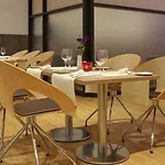 Hotel Intercityhotel Hauptbahnhof 4*
