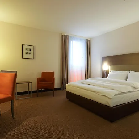 Hotel Intercityhotel Hauptbahnhof 4*