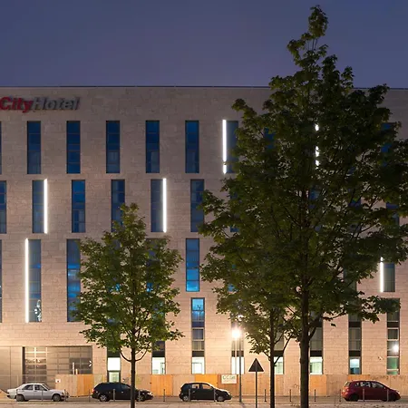 Intercityhotel Hauptbahnhof מלון 4*